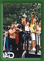 Berlin-LoveParade-2003-22 * 419 x 600 * (48KB)