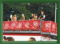 Berlin-LoveParade-2003-45 * 800 x 566 * (70KB)
