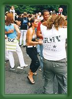 Berlin-LoveParade-2003-58 * 420 x 600 * (46KB)