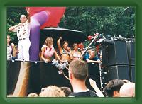Berlin-LoveParade-2003-66 * 800 x 567 * (69KB)