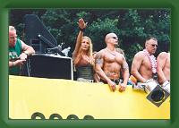 Berlin-LoveParade-2003-72 * 800 x 551 * (55KB)