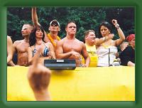Berlin-LoveParade-2003-74 * 800 x 590 * (55KB)