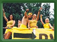 Berlin-LoveParade-2003-78 * 800 x 573 * (69KB)